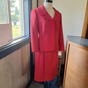 Ann Taylor Wool Blend Suit, Blazer Size 4, Skirt Size 8, CA#57421, NWOT